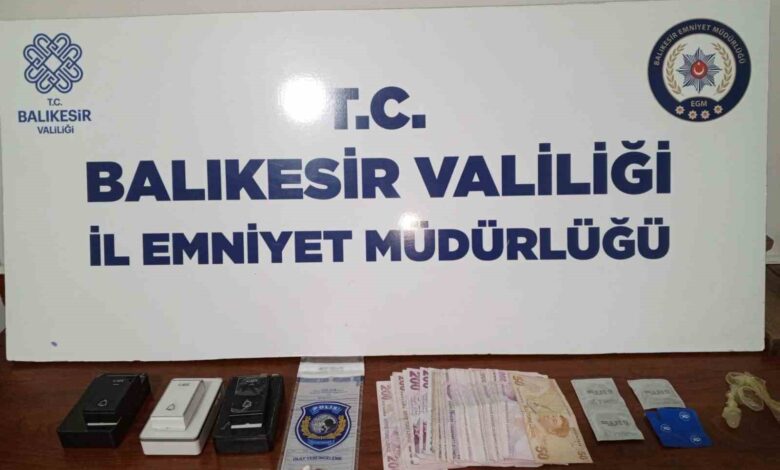 bandirmada masaj salonuna fuhus operasyonu 1070e57 |