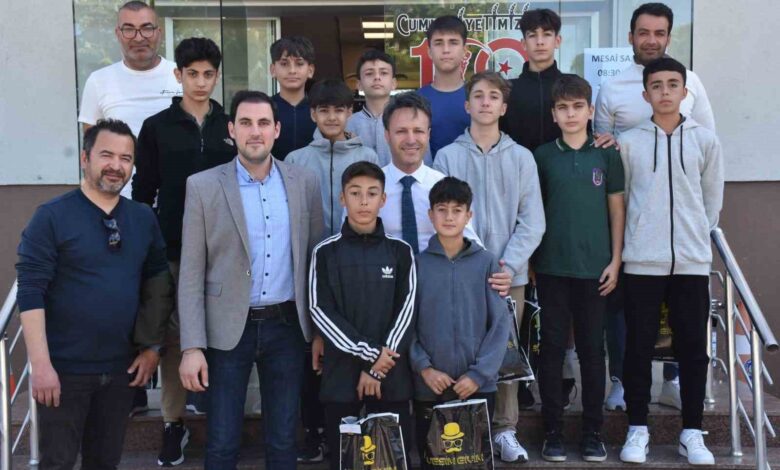 baskan soyuak sampiyon sporcularla bir araya geldi dbb6f6f |