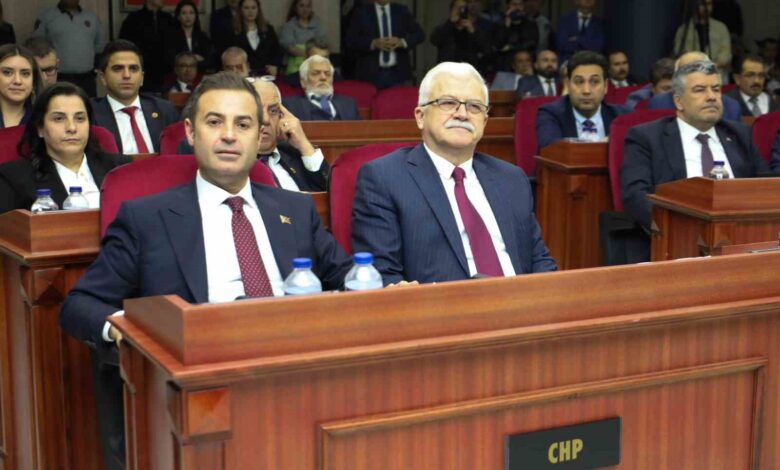 Deveciler Büyükşehir Grup Başkan Vekiliğine seçildi 1 deveciler buyuksehir grup baskan vekiligine secildi f77ac0e |
