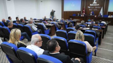edremitte muhtarlar toplantisi yeniden basladi 002963a |