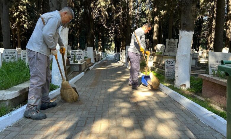 edremitte sehitlik ve mezarliklara bayram bakimi 0aefd1d |