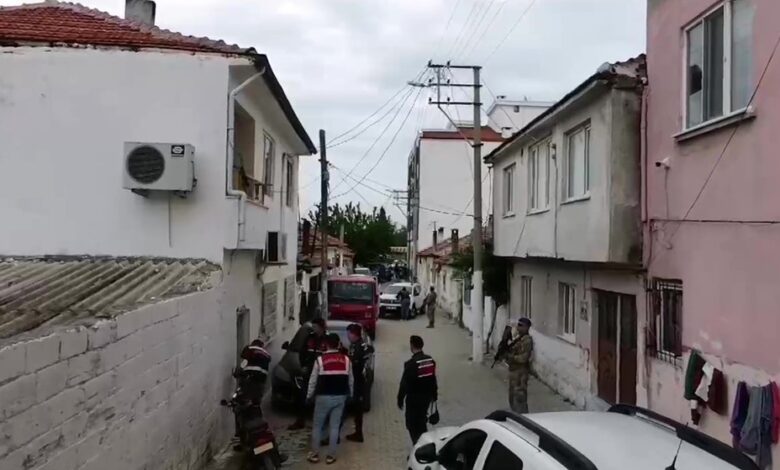 Jandarma’dan narkotik operasyonu 1 jandarmadan narkotik operasyonu 8a43b24 |