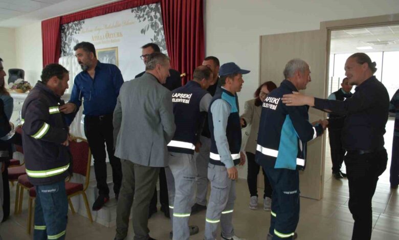 lapseki belediye baskani atilla ozturk personelle bayramlasti bfa379f |