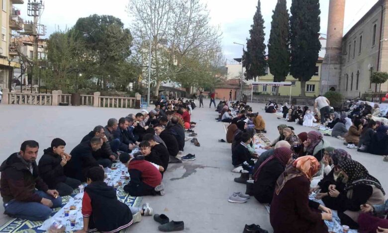 sindirgida geleneksel ummet iftari yapildi 3cb38f0 |