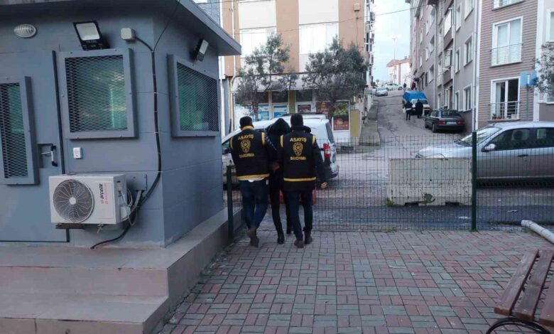 tadilat yaptigi evi soydu 3aed920 |