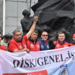DİSK Balıkesir’de 7 yerde 1 Mayıs’ı kutladı 10 09 |
