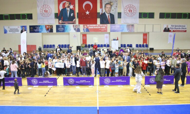 10. Geleneksel Çocuk Oyunları ödül töreni ile tamamlandı 1 3 1 |