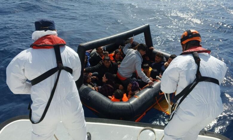 Ayvacık açıklarında 24 kaçak göçmen kurtarıldı 1 AW200653 01 |