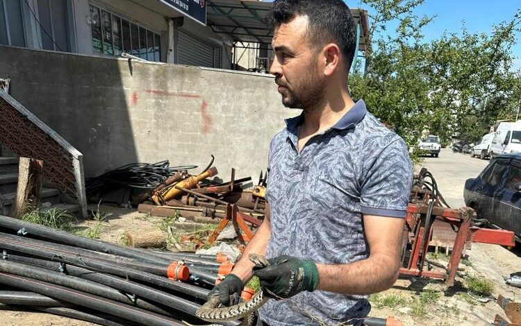 Çanakkale’de su borularından engerek yılanı çıktı 1 AW204841 03 e1715790152634 |