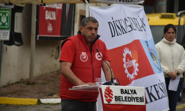 DİSK Balıkesir’de 7 yerde 1 Mayıs’ı kutladı 1 Huseyin Ovali 2 |