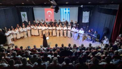 ayni denizin sarkilarini seslendirdiler b27c451 |