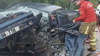 balikesirde trafik kazasi tirin dorsesi otomobili bicti 3d7e489 |