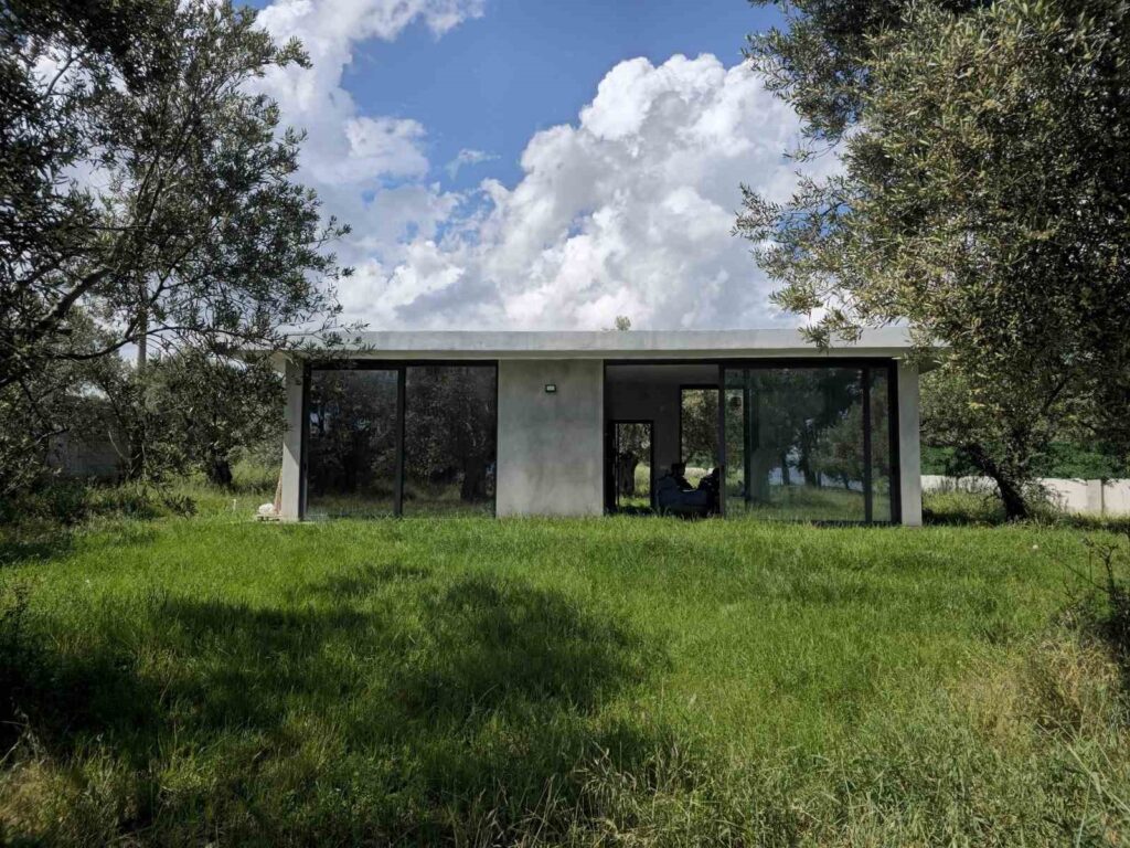 balikesirde zeytinlik icine villa yapmaya kalkan kiraciyi jandarma cikardi 18e0eac |