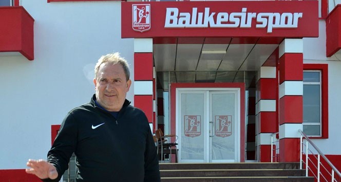 Balıkesirspor’un efsane kaptanlarından Can Cangök vefat etti 1 balikesirsporun efsane kaptanlarindan can cangok vefat etti 3cc0393 |