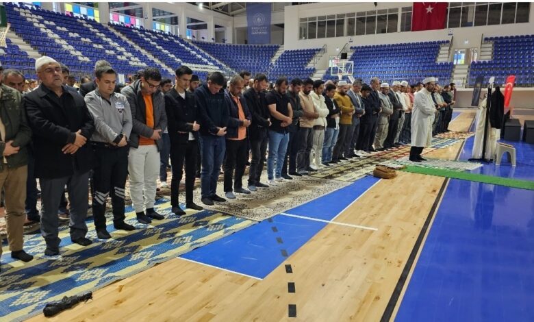 Bandırma’da eğitim gören üniversite öğrencisinin ailesi Gazze’de şehit oldu 1 bandirmada egitim goren universite ogrencisinin ailesi gazzede sehit oldu 9f2a697 |