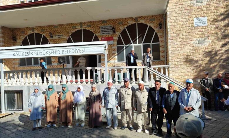 burhaniyede hacilara coskulu ugurlama f38ef75 |