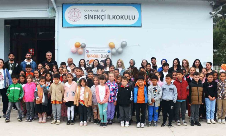 comulu ogrenciler afad ile birlikte cocuklara deprem egitimi verdi 9869055 |