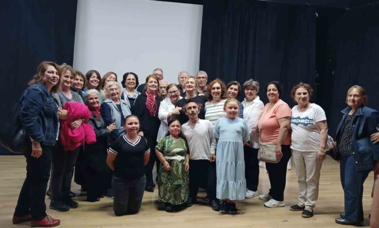 Hayatın Gerçeklerini sahneye taşıdılar 1 hayatin gerceklerini sahneye tasidilar 4a16930 |