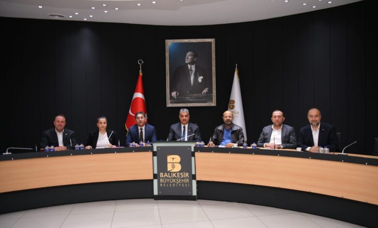 Oktay Erbalaban Balıkesir Büyükşehir Plan ve Bütçe Komisyon Başkanı seçildi 1 oktay erbalaban balikesir buyuksehir plan ve butce komisyon baskani secildi 2e41ee7 |