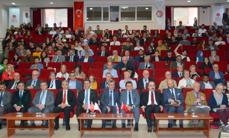Uluslararası Çanakkale Savaşları Sempozyumu Gerçekleştirildi 1 uluslararasi canakkale savaslari sempozyumu gerceklestirildi bb58efc |