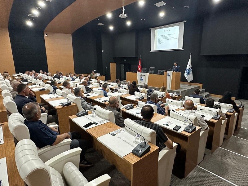 vali ilhami aktas muhtarlarla bir araya geldi cc5d906 |