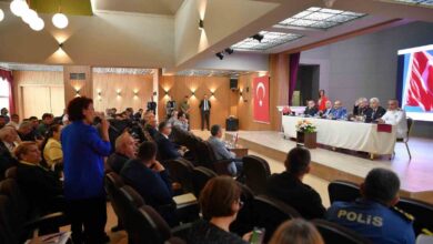 vali ustaoglu ayvalikta muhtarlari dinledi 8a09acc |