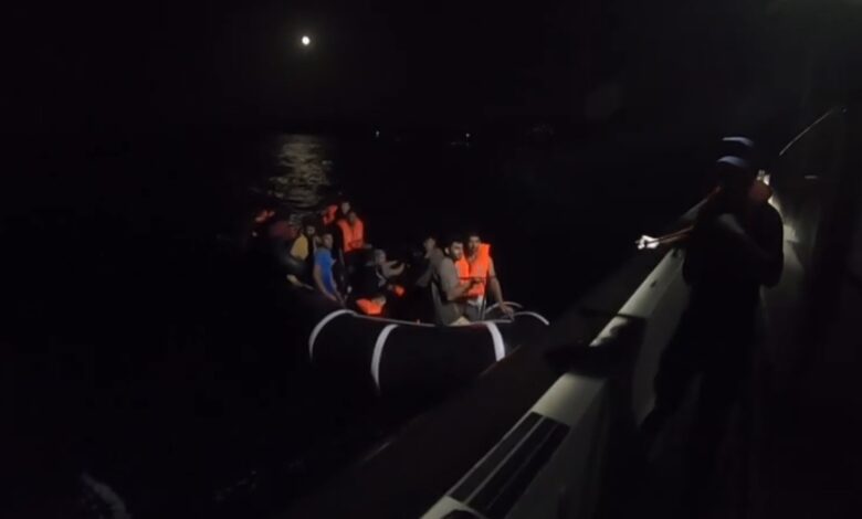 ayvacik aciklarinda yunan unsurlarinca olume terk edilen 34 kacak gocmen kurtarildi 456e2fe |