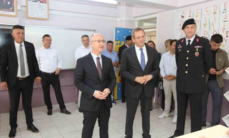 Ayvalık’ta karne heyecanı 1 ayvalikta karne heyecani 74998f5 |
