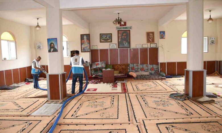 Balıkesir Büyükşehir, Kurban Bayramı öncesinde ibadethaneleri temizliyor 1 balikesir buyuksehir kurban bayrami oncesinde ibadethaneleri temizliyor e040464 |