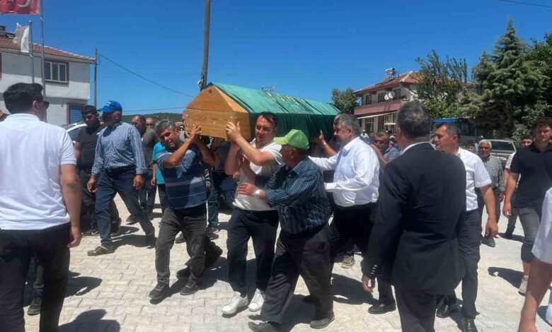 bogularak olen anne ve oglu son yolculuguna ugurlandi 0cee5b0 |