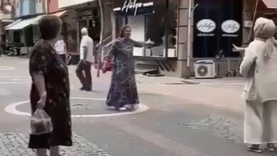 eski esinin kactigini dusundugu kadinin dukkanini tasladi 093bb30 |