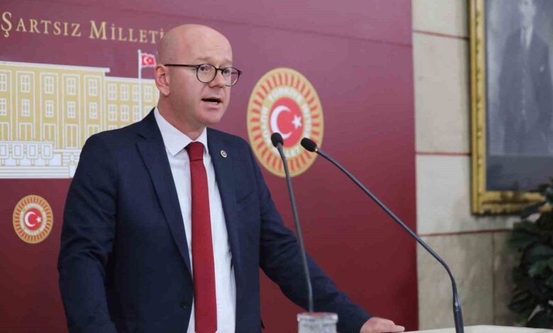 Fay hattına altın madeni iddiasını meclise taşıdı 1 fay hattina altin madeni iddiasini meclise tasidi adb18e4 |