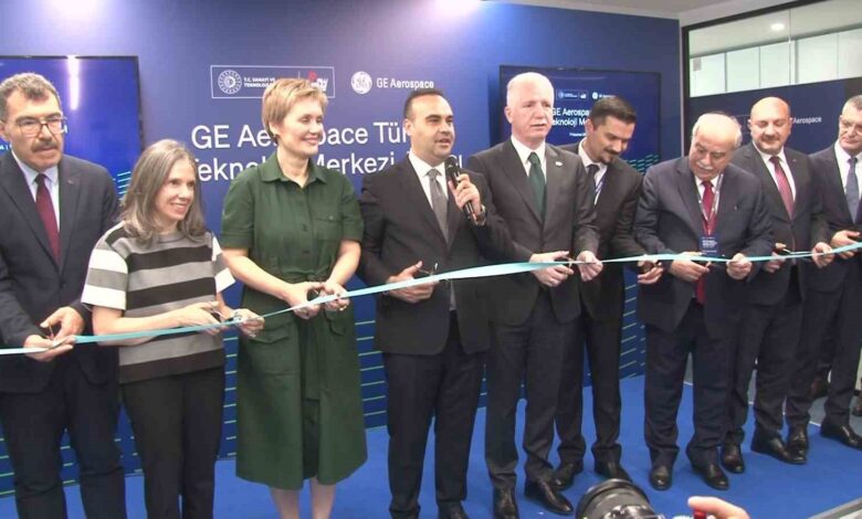 Sanayi ve Teknoloji Bakanı Kacır: “İhracatımız son 12 ayda 260 milyar dolar ile Cumhuriyet tarihimizin en yüksek düzeyine ulaştı” 1 sanayi ve teknoloji bakani kacir ihracatimiz son 12 ayda 260 milyar dolar ile cumhuriyet tarihimizin en yuksek duzeyine ulasti 0a95947 |