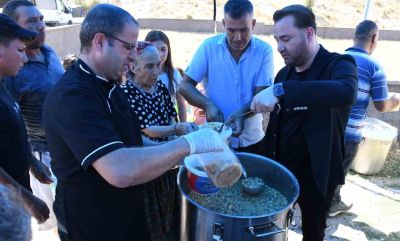 balikesir buyuksehir macarlar ve kabakderede asure hayri duzenledi d240521 |