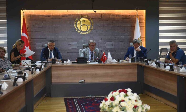 BASKİ; muhtarlarla, mahallelerin su problemini görüşüyor 1 baski muhtarlarla mahallelerin su problemini gorusuyor d7db9af |