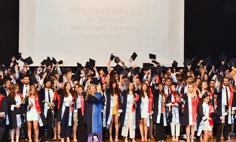 comu tip fakultesi 12 donem mezuniyet toreni gerceklestirildi 31121c2 |