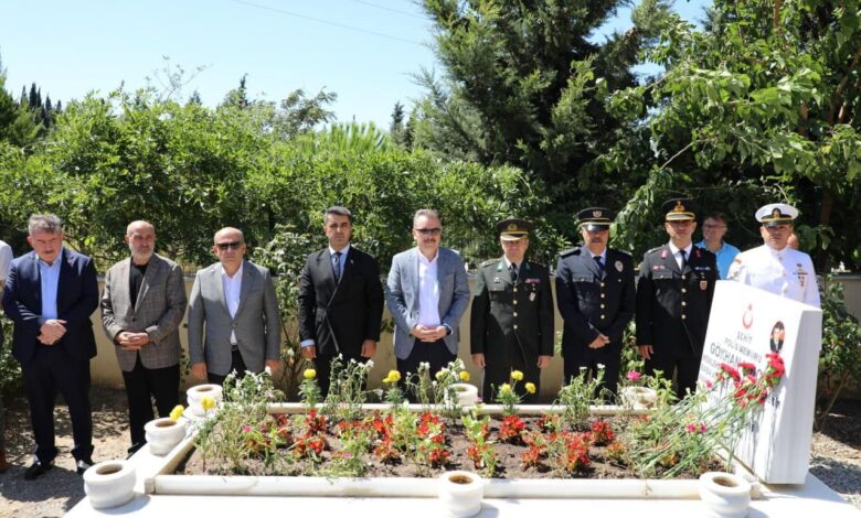 edremitte 15 temmuz demokrasi ve milli birlik gunu nedeniyle sehitlikler ziyaret edildi 37b18c5 |