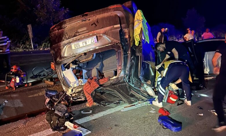 gonende feci kaza iki arac kafa kafaya carpisti 1 olu 2 yarali bc32e65 |