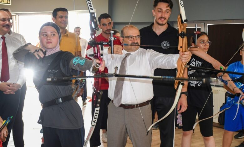 vali ustaoglu genc sporcularla spor yapti 896df61 |