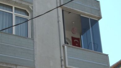 avcilarda psikolojik sorunlari olan adam kahvaltida babasini oldurdu anne ve kardesini yaraladi b5d49b3 |