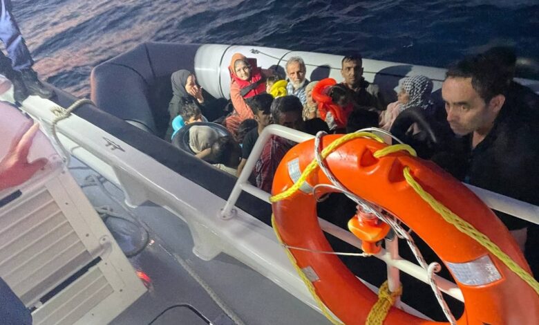 ayvalik aciklarinda 12si cocuk 34 duzensiz gocmen yakalandi 033cf94 |