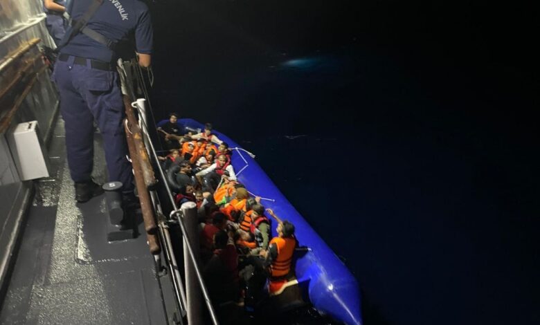 ayvalik aciklarinda 32 duzensiz gocmen yakalandi 584fced |