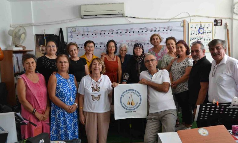ayvalik kucukkoy halk muzigi derneginde baskan baltaciya guvenoyu 003b743 |
