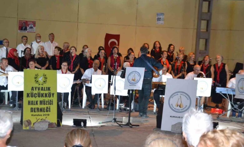 ayvalik kucukkoy halk muziginin konserine ilgi yogun oldu 0a250ab |