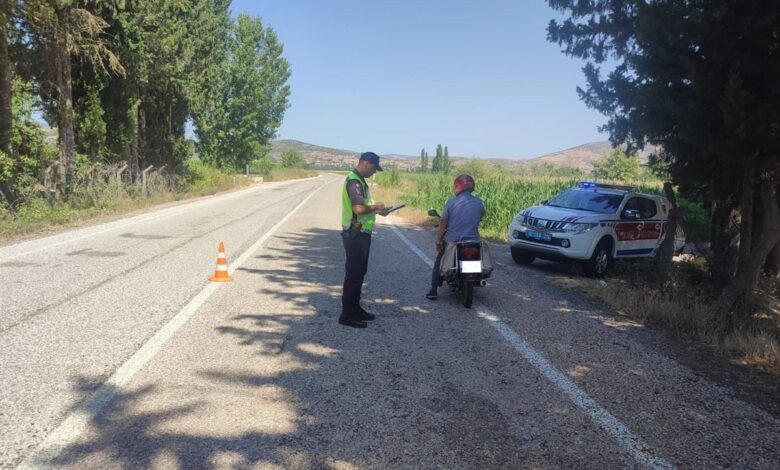 balikesirde jandarmadan trafik denetimi 16 arac trafikten men cd7dca8 |
