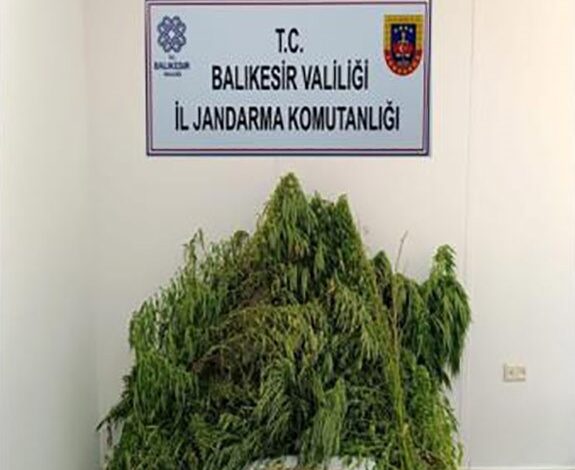 balikesirde uyusturucu operasyonu 2 supheli yakalandi 2a3c144 |