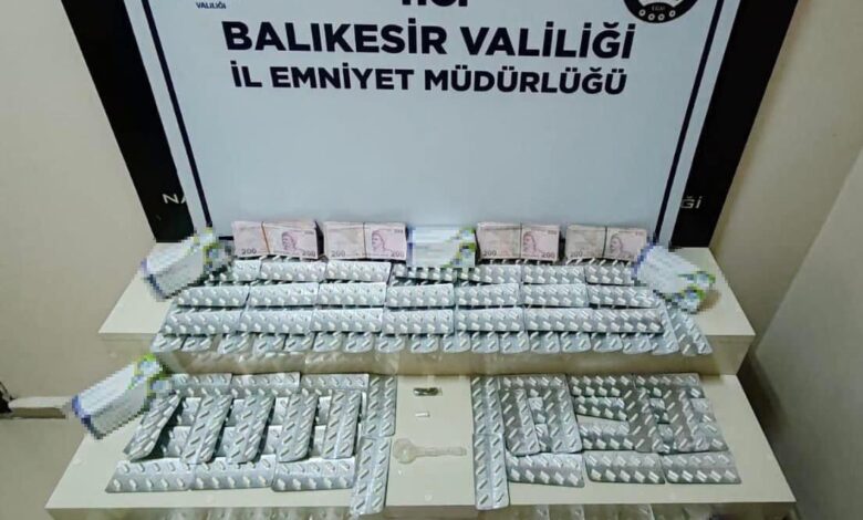 Bandırma’da uyuşturucu operasyonu 1 bandirmada uyusturucu operasyonu 593a8a3 |