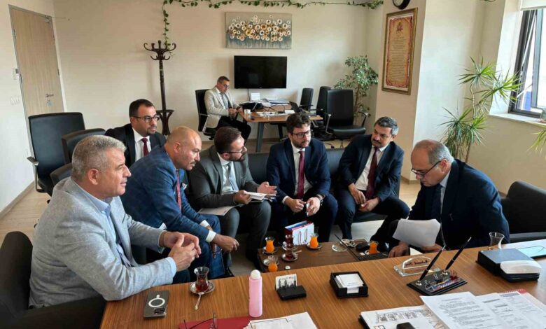 Başkan Ahmet Elbi’den, Karabiga için Ankara çıkarması 1 baskan ahmet elbiden karabiga icin ankara cikarmasi 6263f34 |
