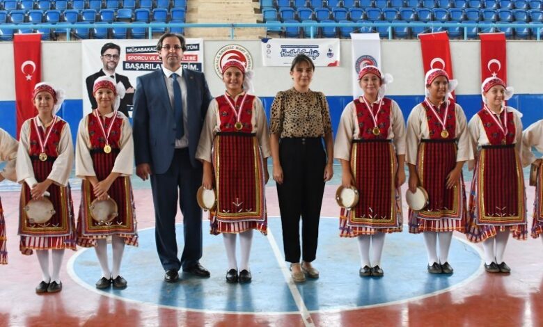 ÇOMÜ’de Uluslararası Veteran Hentbol Şenliği tamamlandı 1 comude uluslararasi veteran hentbol senligi tamamlandi 3ccf70b |