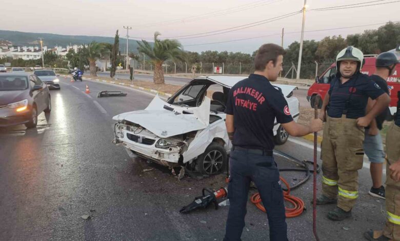 erdekte trafik kazasi takla atan aractan sag ciktilar 9663226 |